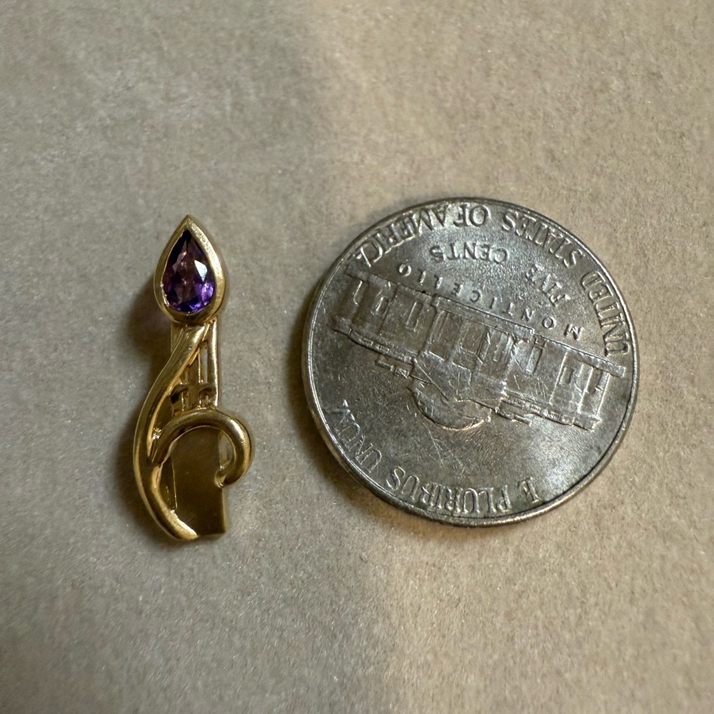 Solid 9k Yellow Gold Vintage Amethyst Pendant